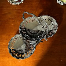 画像3: イギリス 透かし細工が美しい ヴィンテージ ケーキスタンド シルバープレート食器 英国アフタヌーンティー (3)