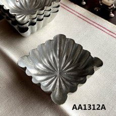 画像1: (在庫4) イギリス ヴィンテージ モールド 菓子型 スクエア (1)