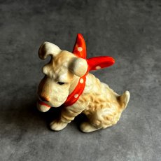 画像6: イギリス 1950年代 ヴィンテージ陶器 犬置物 包帯ドッグ DOG Porcelain 傷ついた前足 MADE IN JAPAN 里帰り品 (6)