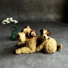 画像1: イギリス 1950年代 ヴィンテージ陶器 フォックス・テリア、お母さんと仔犬 犬置物 Vintage Fox terrier, mom and puppy (1)