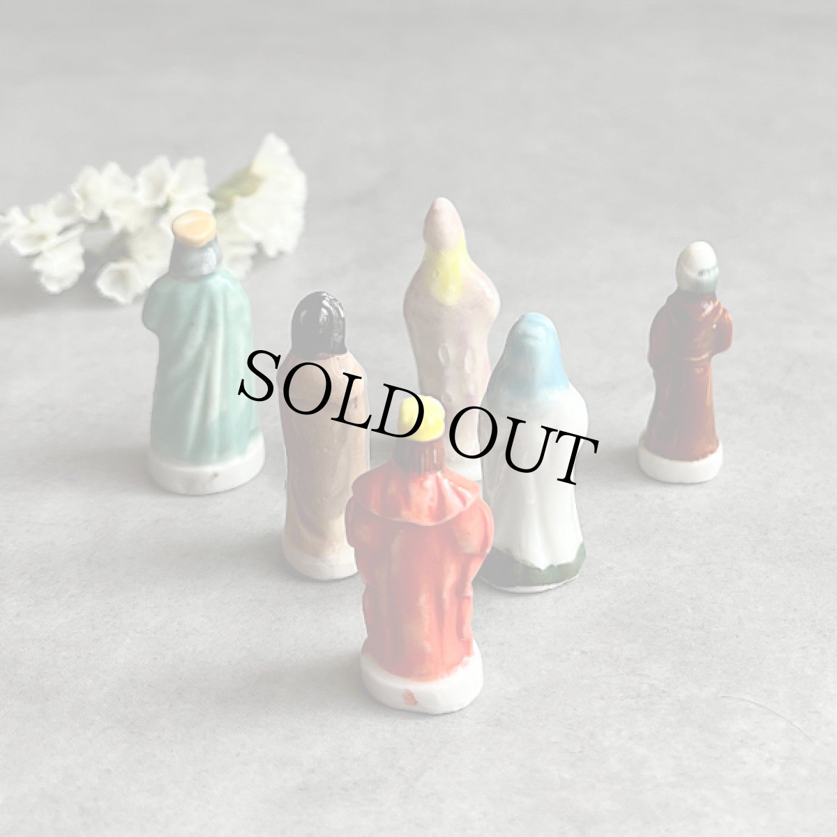 画像2: フランス 6個セット 聖者 サントンなど 幸せを運ぶ 小さな陶器置物 フェーブ Feve ラッキーアイテム ヴィンテージ陶器 (2)