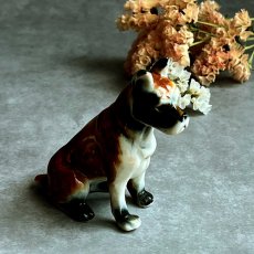 画像1: イギリス 1960年 ヴィンテージ犬フィギュア ボクサーテリア犬 仔犬フィギュア (1)