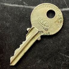 画像2: アメリカ ヴィンテージ鍵 ILCO社 INDEPENDENT LOCK CO MADE IN U.S.A. アメリカ製 (約5.5cm) (2)