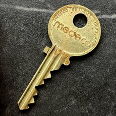 画像2: アメリカ ヴィンテージ鍵 medeco DO NOT DUPLICATE MADE IN U.S.A. アメリカ製 (約5.3cm) (2)