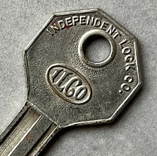 画像1: アメリカ ヴィンテージ鍵 ILGO INDEPENDENT LOCK CO 古いカギ (1)