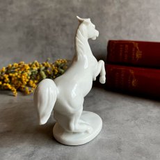 画像3: ヨーロッパ 1970年代 陶製 白馬 ホースフィギュア 里帰り品 JAPAN オキュパイドジャパン 陶器 (3)