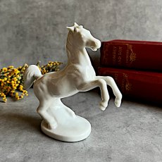 画像1: ヨーロッパ 1970年代 陶製 白馬 ホースフィギュア 里帰り品 JAPAN オキュパイドジャパン 陶器 (1)