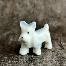 画像1: イギリス テリア白い犬 ヴィンテージ ミニチュアフィギュア オキュパイドジャパン (1)