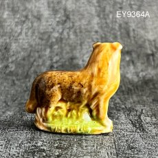 画像4: (在庫1/2) 英国 1971-1984年 WADE社 ENGLAND Whimsies コリー犬 ウェードウィムズィーズ ミニチュアフィギュア 陶製犬雑貨 (4)