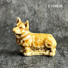 画像7: (在庫4) 英国 1971-1984年 WADE社 ENGLAND Whimsies コーギー犬 ウェードウィムズィーズ ミニチュアフィギュア 陶製犬雑貨 (7)