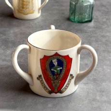 画像1: 英国 1920-1950年代 アンティーク 陶器 3ハンドルカップ W.H.GOSS  紋章 クレストウェア CREST WARE (1)
