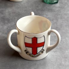 画像3: 英国 1920-1950年代 アンティーク 陶器 3ハンドルカップ W.H.GOSS  紋章 クレストウェア CREST WARE (3)
