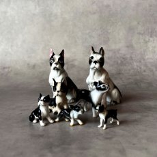 画像8: イギリス 小さな小さなボストンテリア犬 陶製フィギュリン ヴィンテージオーナメント 愛犬雑貨 (8)