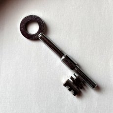 画像5: イギリス アンティーク ドアキー GIBBONS製 古い鍵 ラッキーアイテム 刻印WB4/FF24 約7.8cm  (5)