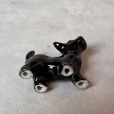 画像8: アメリカ 愛嬌のあるブラックテリア犬 陶製ミニチュア置物 DOG 犬雑貨 (8)