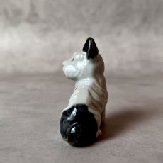 画像5: アメリカ 1950年代 お座りテリア犬 小さな陶製ミニチュア犬置物 オキュパイドジャパン 昭和レトロ犬 JAPAN DOG 犬雑貨 (5)