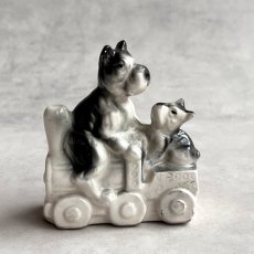 画像1: アメリカ 1950年代 蒸気機関車に乗った犬の親子 オキュパイドジャパン JAPAN DOG 犬雑貨 (1)