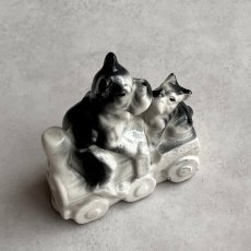 画像7: アメリカ 1950年代 蒸気機関車に乗った犬の親子 オキュパイドジャパン JAPAN DOG 犬雑貨 (7)