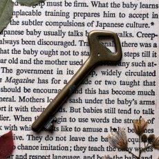 画像2: フランス 1930-1950年代頃 『79』アンティークキー 真鍮製古い鍵  (約6.5cm)  Antique French Skelton Key Brass (2)