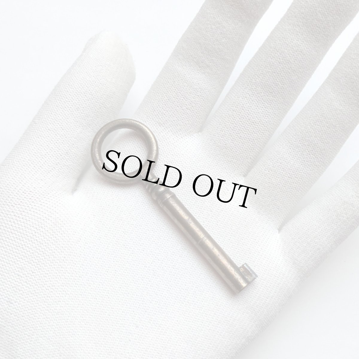 画像8: フランス 1900-1950年代頃 フランス製 アンティーク装飾キー｜フランスの時を閉じ込めた飾りたくなる鍵｜(約7.1cm) (8)