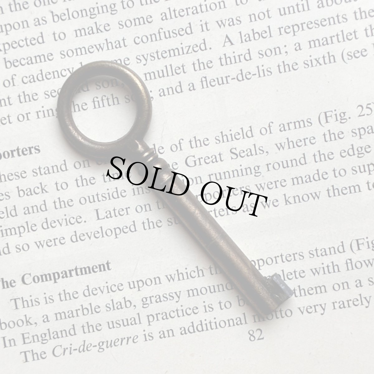 画像3: フランス 1900-1950年代頃 フランス製 アンティーク装飾キー｜フランスの時を閉じ込めた飾りたくなる鍵｜(約7.1cm) (3)