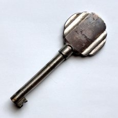 画像5: フランス 1900-1950年代頃 フランス製 アンティーク装飾キー｜フランスの時を閉じ込めた飾りたくなる鍵｜(約8.0cm) (5)