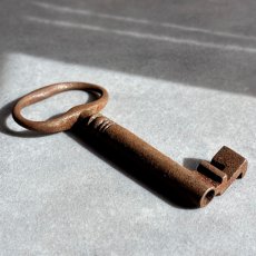 画像3: フランス アンティークキー 幸運と絆をつなぐ古鍵 チャンス・信頼・愛｜(約6.6cm) (3)