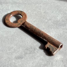 画像3: フランス アンティークキー 幸運と絆をつなぐ古鍵 チャンス・信頼・愛｜(約5.3cm) EW0818 (3)