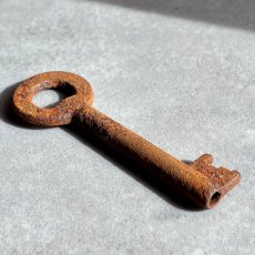 画像3: フランス アンティークキー 幸運と絆をつなぐ古鍵 チャンス・信頼・愛｜(約5.3cm) EW0819 (3)