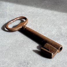 画像4: フランス アンティークキー 幸運と絆をつなぐ古鍵 チャンス・信頼・愛｜(約5.3cm) (4)