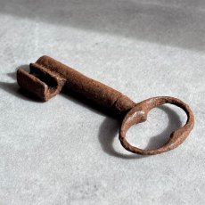 画像3: フランス アンティークキー 幸運と絆をつなぐ古鍵 チャンス・信頼・愛｜(約5.3cm) EW0817 (3)