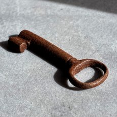 画像4: フランス アンティークキー 幸運と絆をつなぐ古鍵 チャンス・信頼・愛｜(約4.4cm) EW0828 (4)