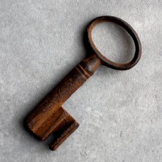 画像5: フランス アンティークキー 幸運と絆をつなぐ古鍵 チャンス・信頼・愛｜(約4.8cm) EW0823 (5)