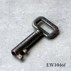 画像26: (在庫7) 1920〜1960年代 フランス製 アンティークキー｜深い風合いが魅力の可愛すぎるフランス古鍵｜(約3.0cm未満) EW1046 (26)