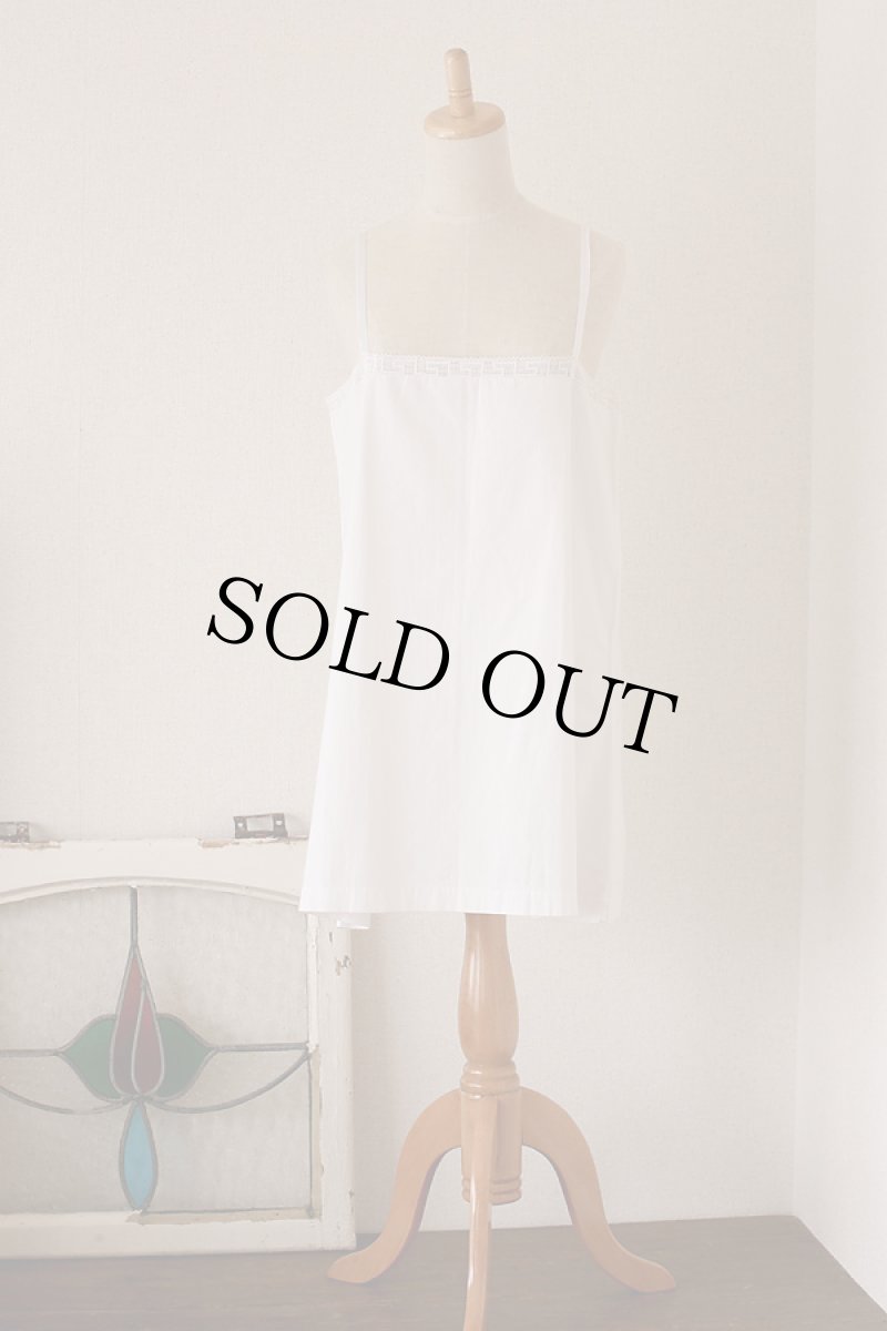 画像2: 〈ドイツ〉アンティークコットンワンピース グリークキーレース (2)