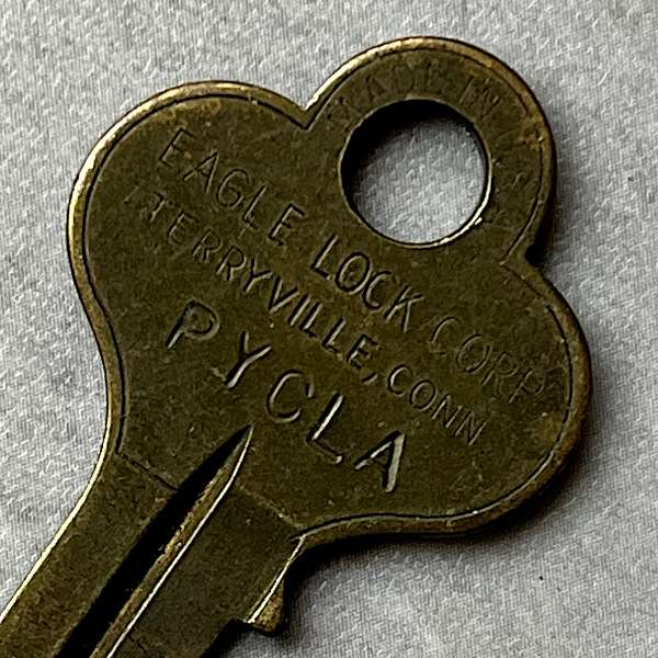 アメリカ ヴィンテージ鍵 EAGLE LOCK CORP PYCLA U.S.A. レトロキー 古いカギ