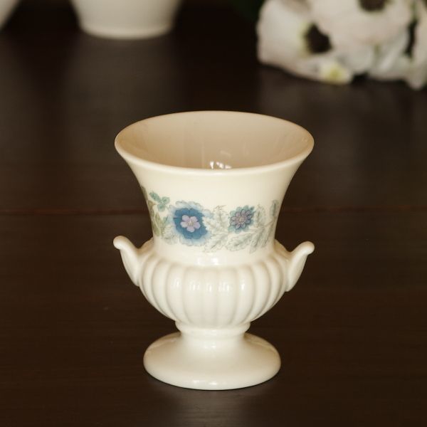 イギリス ウェッジウッド WEDGWOOD クレメンタイン URNスタイルの花瓶