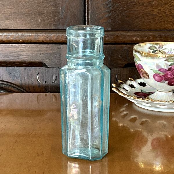 イギリス アンティーク ガラス瓶 ブルー - その他