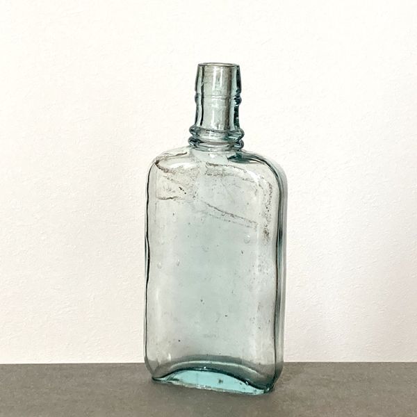 画像1: イギリス アンティーク 古いインテリアガラス瓶 (約高さ 15.9cm) (1)