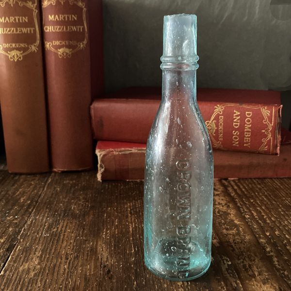 イギリス アンティークガラス瓶 CROWN BRAND 古いガラスビン インテリア雑貨 (約14.5cm)｜アンティーク雑貨専門店なららん